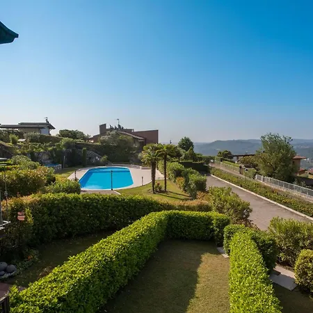 Red With Shared Pool And Private Garden Is The New Black On Garda Roe
