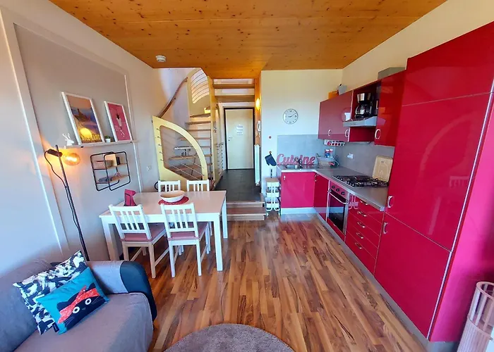 Terraced House With Private Garden
